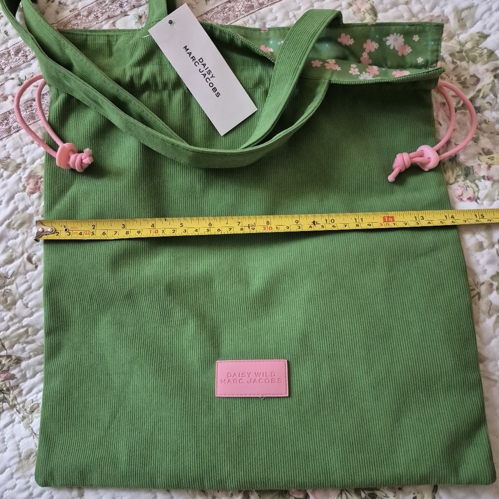 NWT Marc Jacobs Daisy Wild Green Pink Tote Bag Reversable Corduroy Shoulder Shop - Picture 5 of 8